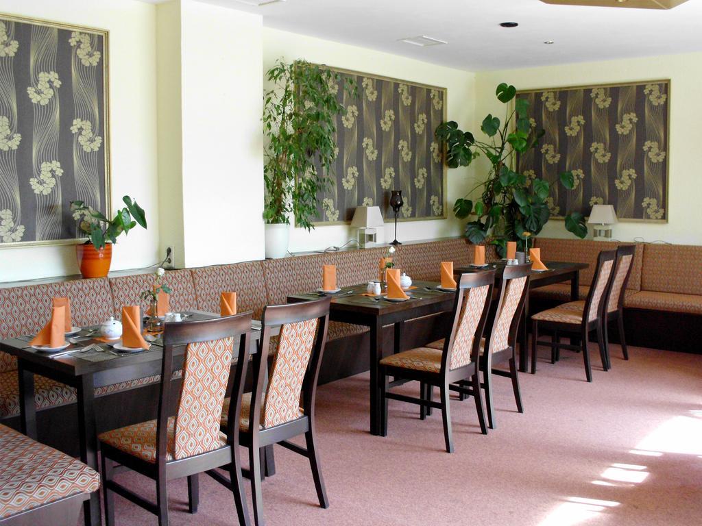 Mucha Ohg Hotel Sembziner Hof Klink Dış mekan fotoğraf