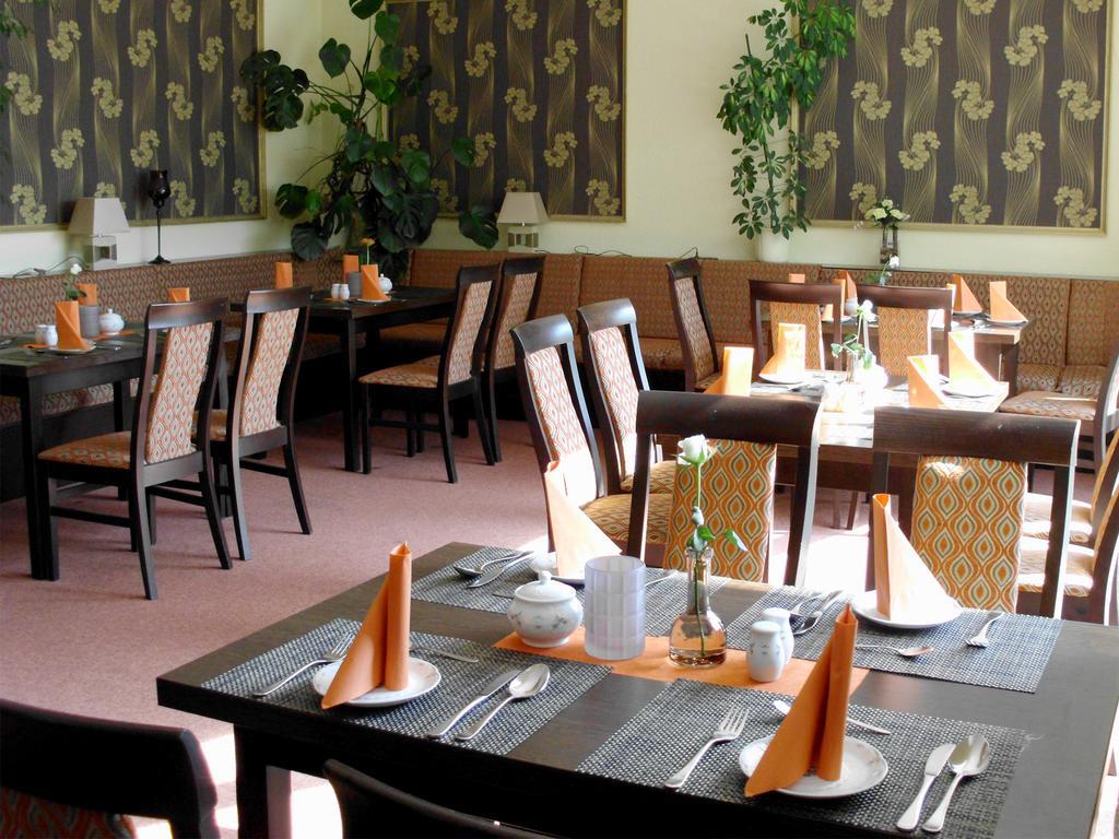 Mucha Ohg Hotel Sembziner Hof Klink Dış mekan fotoğraf