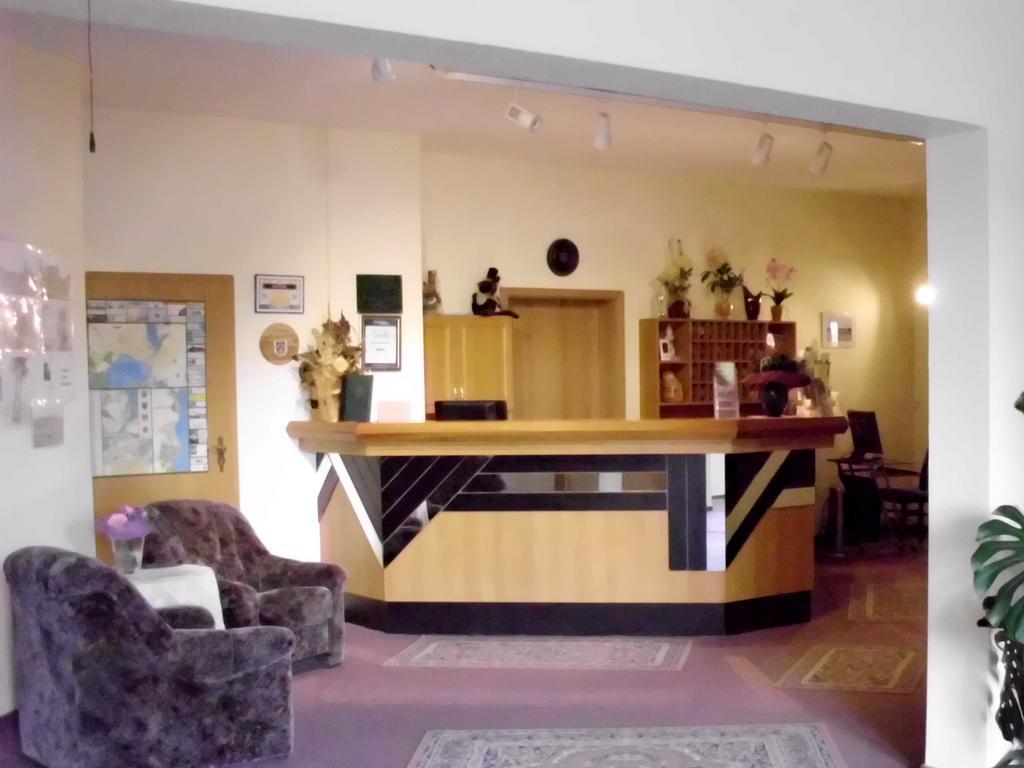 Mucha Ohg Hotel Sembziner Hof Klink Dış mekan fotoğraf