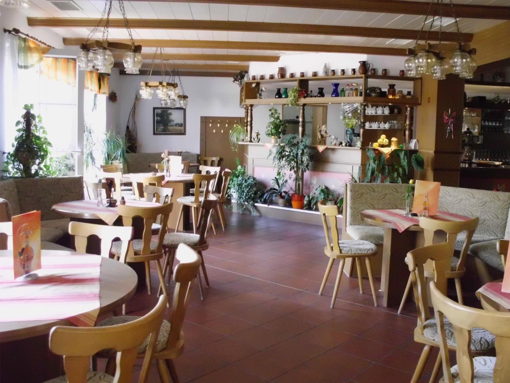 Mucha Ohg Hotel Sembziner Hof Klink Dış mekan fotoğraf